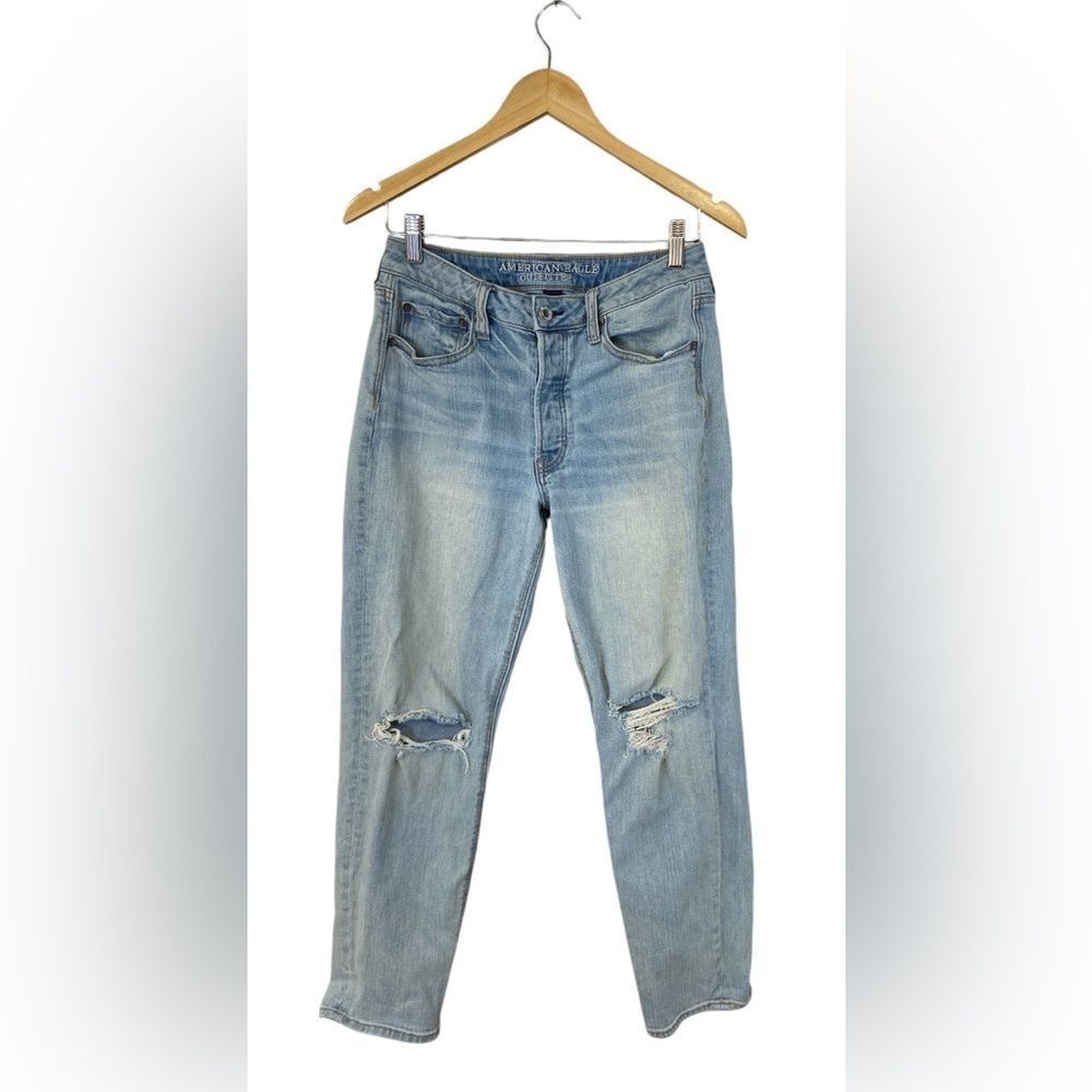American Eagle Vintage Hi Rise Button Fly Distressed Jean Size 8